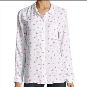 ISO Rails Kiss Me lipstick shirt xs